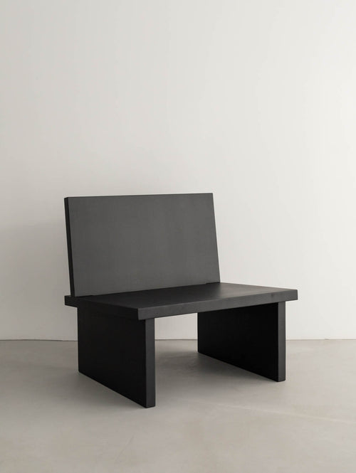 Drewniany fotel ZEBU