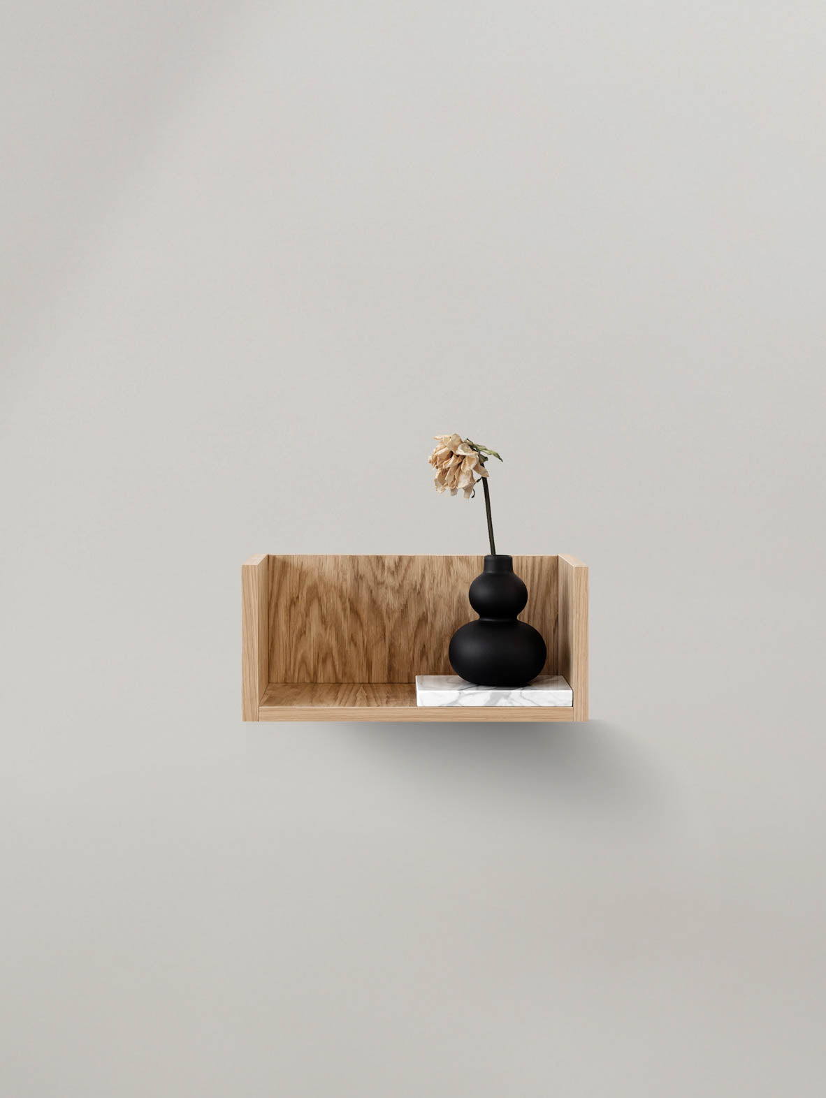 Półka ścienna z drewna