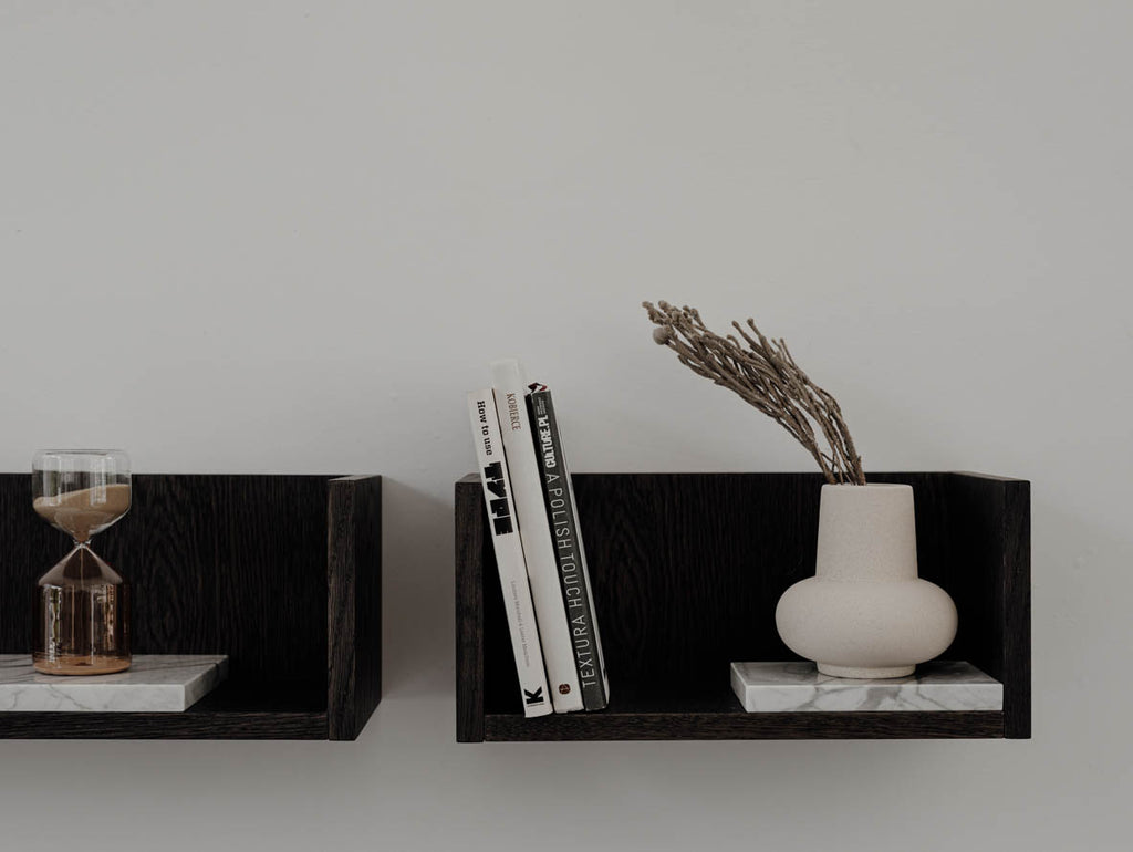Półka ścienna z drewna