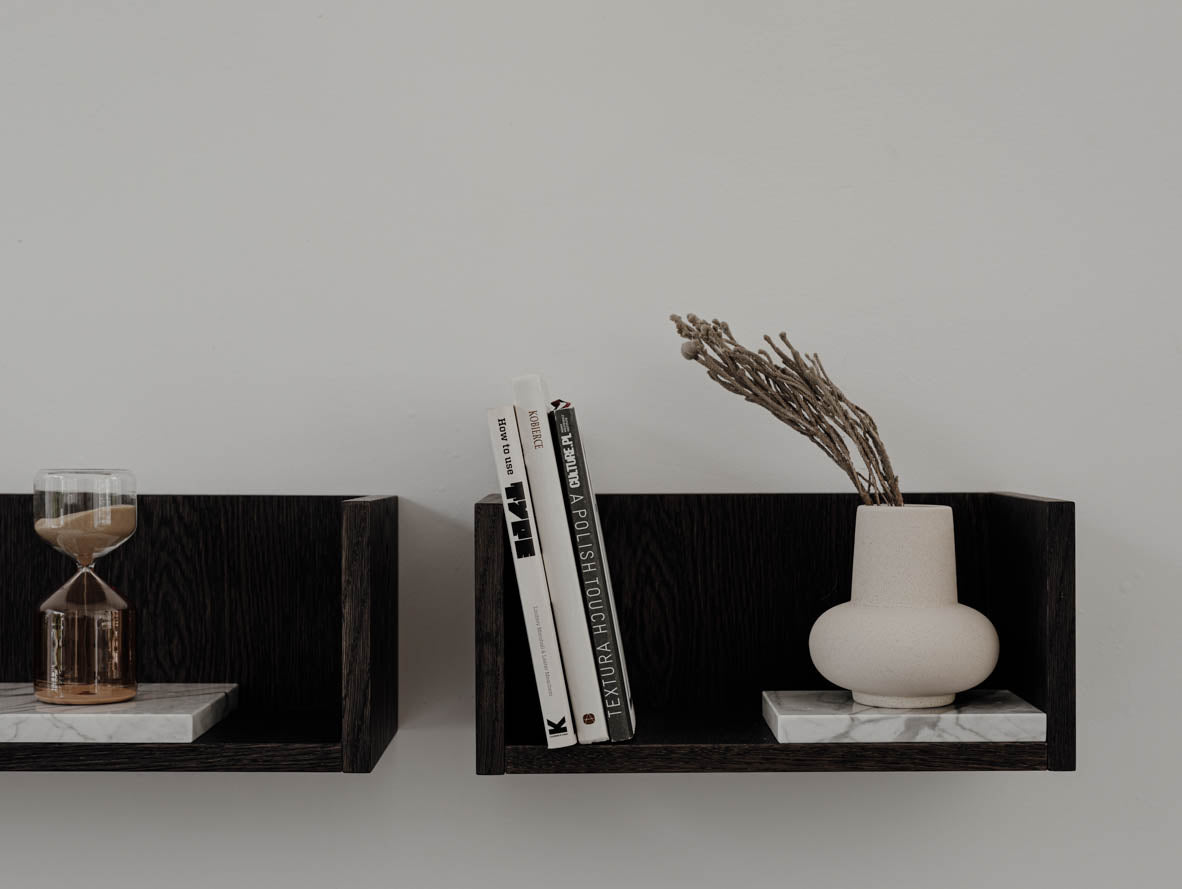 Półka ścienna z drewna