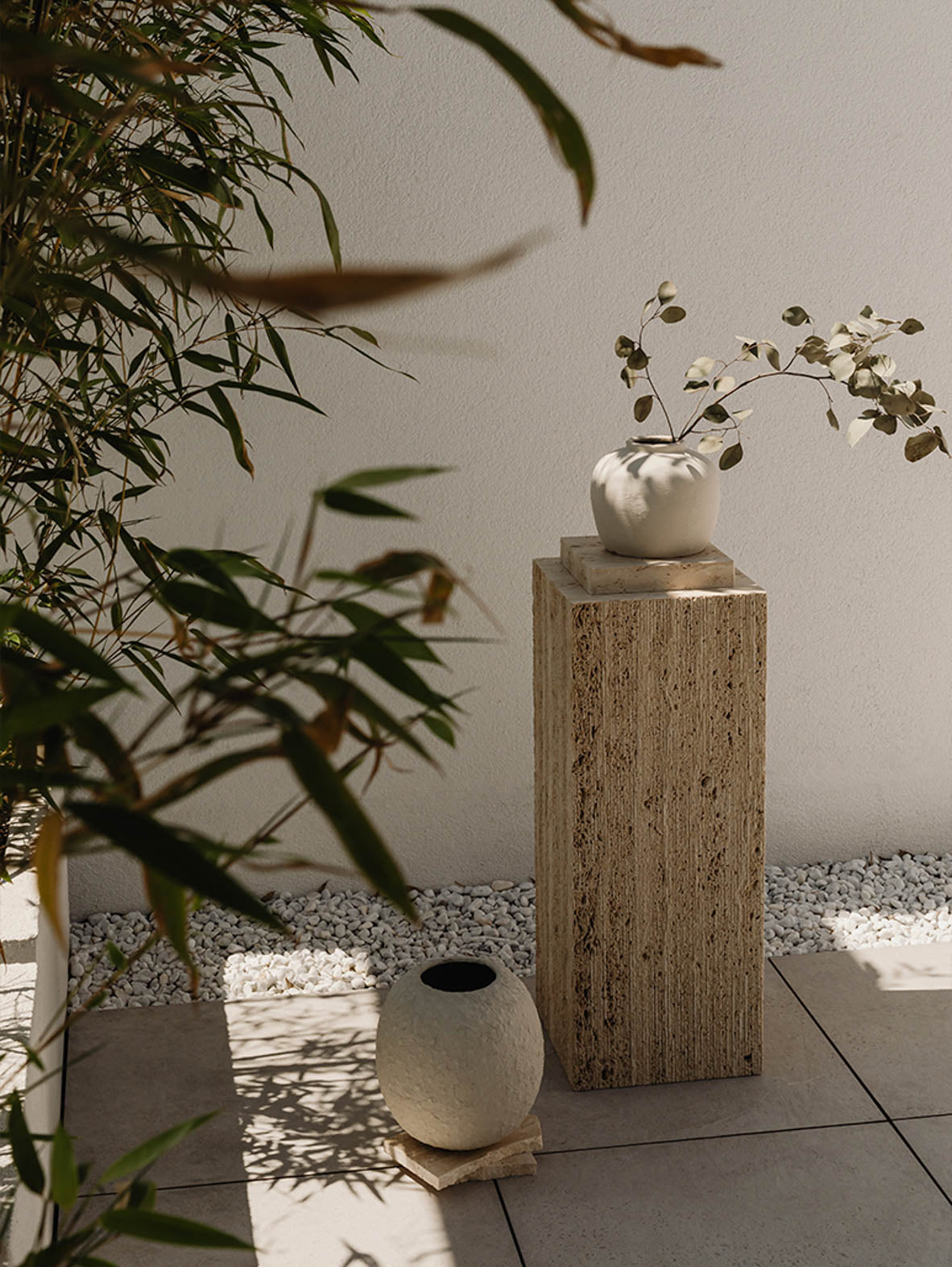 Kamienny postument TURI