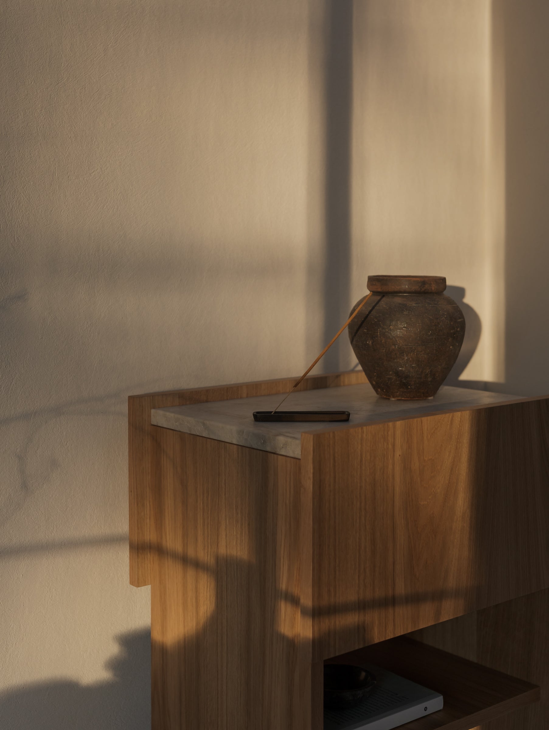 NOTO bedside table with drawer