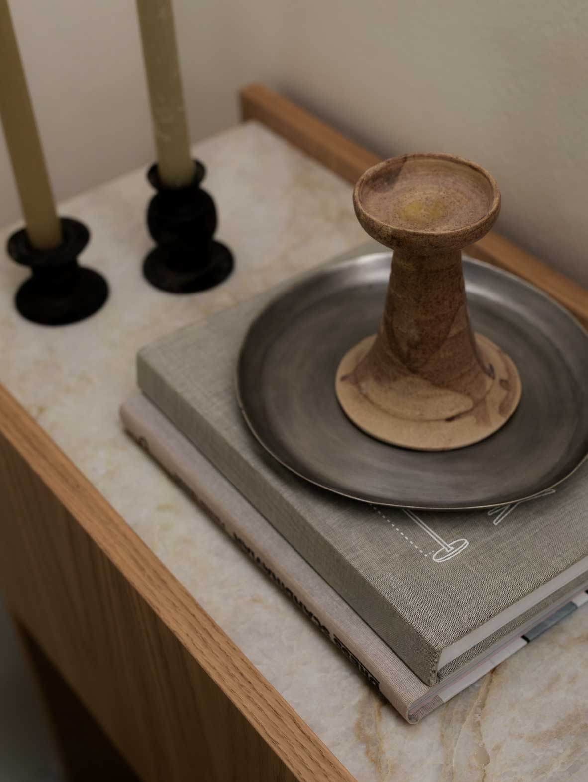 ORIA console with drawer